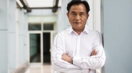 Pakar hukum Yusril Ihza Mahendra menyarankan kepolisian berhenti melakukan penyidikan kasus dugaan pemerasan Firli Bahuri terhadap Syahrul Yasin Limpo karena 'banyak misteri' dalam proses hukum yang dilakukan. [CNNIndonesia/Adi Ibrahim]