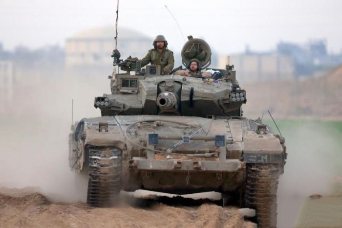 Tentara Israel terlihat di dekat perbatasan Jalur Gaza di Israel selatan pada Sabtu (6/1/2024). [Xinhua/JINI/Ilan Assayag]