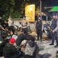 Pesta minuman keras (miras) oplosan, sembilan remaja digiring anggota Samapta Polresta Banjarmasin. (SuarIndonesia/YI)