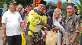 Paman Birin sangat dekat dengan masyarakat. (SuarIndonesia/Ist)