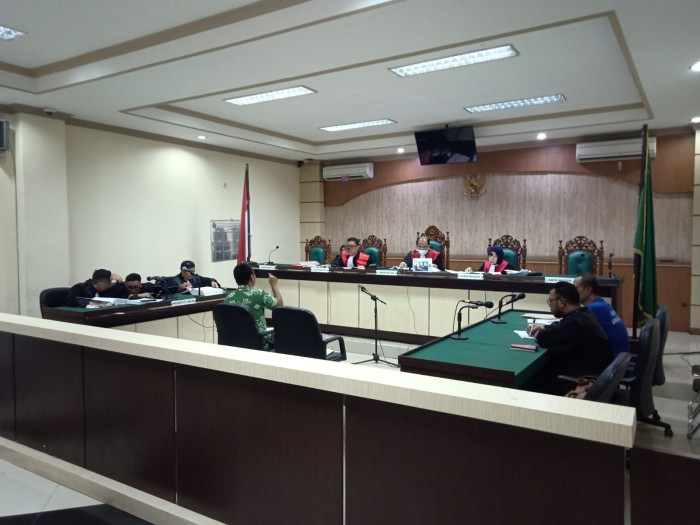 Saksi ahli dari Politeknik Tanah Laut Budi Kurniawan mengakui kalau volume pekerjaan pembangunan Gedung Laboratorium dan Pelayanan Publik Balai Besar Pengawas Obat dan Makanan (BBPOM) Banjarmasin tahap III di 2021, memang mengalami kekurang volume. (SuarIndonesia/HD)