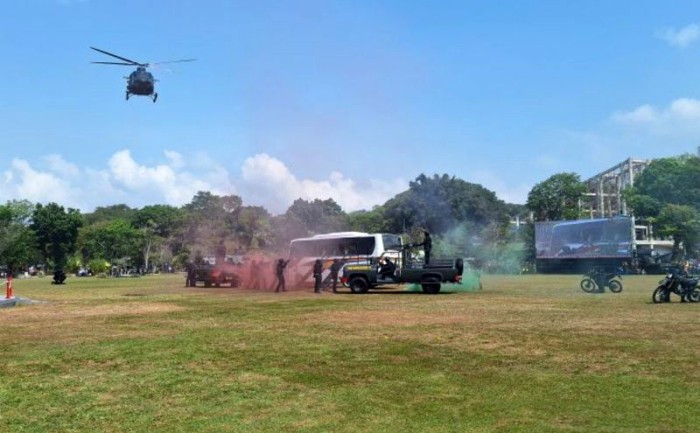 Salah satu helikopter milik Kodam VI/Mulawarman yang siap digunakan mengangkut logistik Pemilu 2024 hingga kawasan perbatasan. [ANTARA/MS Januar]