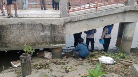 Seorang relawan BPK (Barisan Pemadam Kebakaran), Arif Wirayuda Rahman (22), menghilang di Sungai Martapura tepatnya Jalan Jenderal Sudirman atau di bawah Jembatan Tatas Banjarmasin Tengah, Senin (29/1/2024 (SuarIndonesia/DO)