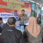 Kabid Humas Polda Kalsel, Kombes Pol Adam Erwindi dan Wartawan, Rabu (31/1/2024) (SuarIndonesia/Ist)