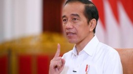 Presiden Joko Widodo mengomentari debat ketiga Pilpres 2024, menyatakan data tentang pertahanan negara tidak bisa sembarangan dibuka bak toko kelontong. [Foto: Biro Pers Setpres]
