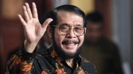 Hakim konstitusi Anwar Usman minta pengangkatan Suhartoyo sebagai Ketua MK dibatalkan dan ia kembali menduduki jabatan tersebut. [ANTARA FOTO/M RISYAL H]