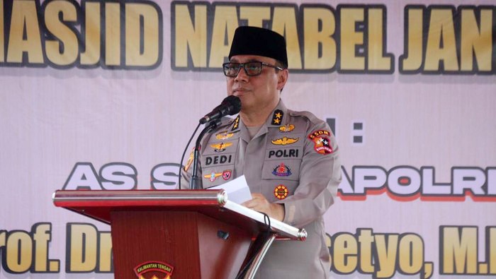 As SDM Kapolri Irjen Dedi Prasetyo mengimbau Polda Kalteng dan jajaran memaksimalkan pengamanan kamtibmas jelang Pemilu 2024 di Palangka Raya, Kalteng, Jumat (12/1/2024). [Foto: Istimewa]