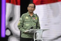 Cawapres Mahfud MD santai menanggapi Presiden Jokowi soal keberpihakan di Pilpres 2024. [Antara Foto/M Risyal H]