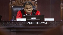 Hakim Konstitusi Arief Hidayat mendorong agar putusan Mahkamah Konstitusi (MK) dapat diuji secara formil. [CNNIndonesia/Adhi W]