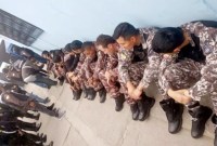 Semua penjaga penjara dan pegawai administrasi yang disandera oleh narapidana di lembaga pemasyarakatan di seluruh Ekuador kini telah dibebaskan, kata badan penjara nasional pada Sabtu (13/1/2024) malam waktu setempat. [Armed Forces of Ecuador/Handout/Reuters]