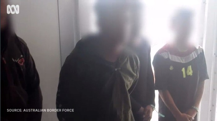 Pasukan Perbatasan Australia mengatakan 30 orang telah ditempatkan di tahanan imigrasi di lepas pantai Kimberley, Australia Barat. [Source: Australian Border Force]