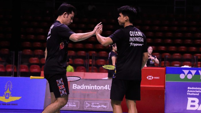 Reza/Sabar mengemas kemenangan atas Sin/Yi 21-15, 21-11. [PBSI]
