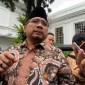 
Menteri Agama Yaqut Cholil Qoumas di Kompleks Istana Kepresidenan, Jakarta Pusat, Senin (26/2/2024). [KOMPAS/Fika Nurul U]