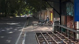 Halte KM 0 Pelindo III hilang diduga dicuri. (Doc. Banjarmasinpost)