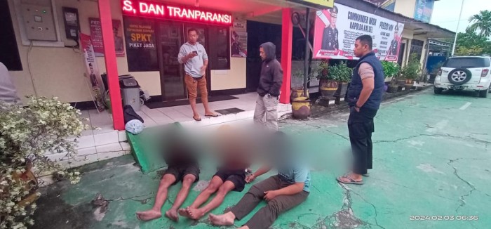 Tiga pelaku ABH (Anak Bermasalah Hukum berinisial AN (15), RD (18), dan RF (13), gagal beraksi, keburu  diamankan warga Jalan Sungai Andai Banjarmasin Utara. (SuarIndonesia/DO)