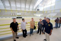 Meninjau venue pembukaan Porwanas, yaitu GOR milik Pemprov Kalsel, Minggu (4/2/2024) (SuarIndonesia/RW)