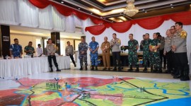 Menjelang pemungutan suara Pemilu 2024 dan perhitungan suara, Kepolisian Daerah Kalimantan Selatan (Polda Kalsel) lakukan Tactical Floor Game (TFG)., Senin (12/2/2024) (SuarIndonesia/ZI) 