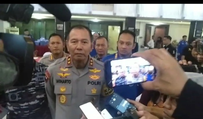 Kapolda Kalsel Irjen Pol Winarto