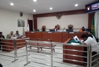 idang perdana gugatan pra peradilan  Senin (19/2/2024). SuarIndonesia/HD)