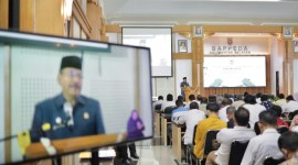 Pembukaan Forum Konsultasi Publik (FKP) dalam rangka penyusunan dokumen Rencana Kerja Pemerintah Daerah (RKPD) Provinsi Kalimantan Selatan Tahun 2025, di Aula Badan Perencanaan Pembangunan Daerah (Bappeda) Kalsel, di kawasan perkantoran Gubernur Kalsel, Banjarbaru, Rabu, (21/2/2024). (SuarIndonesia/Humas)