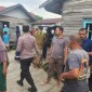 Seorang pria ditemukan dalam keadaan meningggal dunia di dalam rumah Jalan Antasan Kecil Timut Gang Norjanah 1 Ujung RT 12 Banjarmasin Utara Kota Selasa. (23/2/2024) sore. (SuarIndonesia/DO)