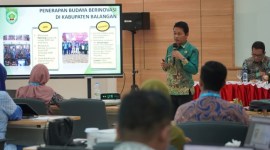 Bupati Balangan, Abdul Hadi mendapatkan kesempatan menjadi Tenaga Pengajar pada Kegiatan Pendidikan dan Pelatihan Manajemen Strategi Pengembangan Inovasi Daerah Berbasis Sektor Unggulan Wilayah Angkatan II Tahun 2024., Selasa (27/2/2024). SuarIndonesia/Humas)
