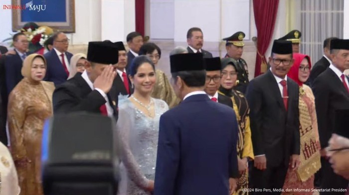 AHY memberi hormat ke Jokowi (dok. YouTube Setpres)
