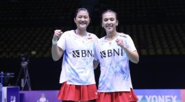 
Amalia Cahaya Pratiwi/Febriana Dwipuji Kusuma bersiap menghadapi lawan yang lebih kuat di semifinal Thailand Masters 2024. [PBSI]