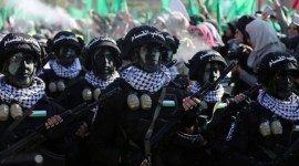 Hizbullah, sekutu Hamas, hampir setiap hari terlibat aksi saling serang dengan pasukan militer Israel sejak perang berkecamuk di Jalur Gaza pada Oktober tahun lalu. [Reuters]
