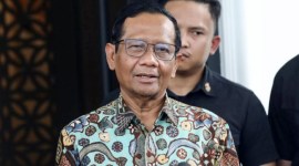 Mahfud MD menjelaskan kembali maksud pernyataan enggan ikut campur dalam penggunaan hak angket kecurangan Pemilu 2024 yang dikehendaki Ganjar Pranowo. [Foto: Istimewa]