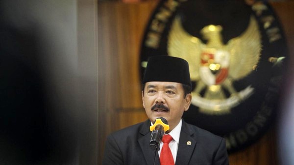 Menko Polhukam Marsekal Purn Hadi Tjahjanto menanggapi sikap PDIP yang menolak Sirekap KPU, Rabu (21/2/2024). [detikcom]