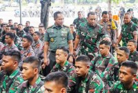 Panglima TNI Jenderal Agus Subiyant cek kesiapan personel TNI-Polri yang tergabung dalam Pasukan Pengaman Unjuk Rasa dan Babinsa Pengamanan Pemilu wilayah Jakarta Pusat, Senin (12/2/2024). [Foto: Istimewa]
