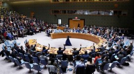 DK PBB Gagal Sepakati Resolusi Usulan AS dan Rusia. AS mengeluarkan ancaman veto jelang voting Dewan Keamanan PBB. Voting ini terkait resolusi gencatan di Gaza, Palestina. [Reuters/DW News]