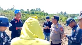 Screenshot video yang menunjukkan beberapa saat sebelum penangkapan sembilan petani. [Foto: Istimewa]