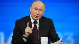 Presiden Rusia Vladimir Putin membantah mau bikin nuklir di luar angkasa. [AP Photo/Alexander Zemlianichenko, Pool]