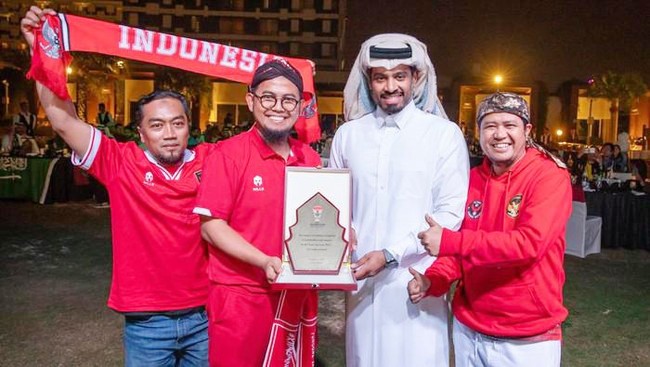 Ultras Garuda Qatar raih penghargaan dari AFC di Piala Asia 2023. [Dok Ultras Garuda Qatar]