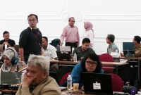 

Komisi Pemilihan Umum (KPU) kembali melanjutkan rapat pleno rekapitulasi hasil perolehan suara dari pemungutan suara luar negeri tingkat nasional pada hari ini, Rabu (28/2/2024). [CNNIndonesia/Andry Novelino]