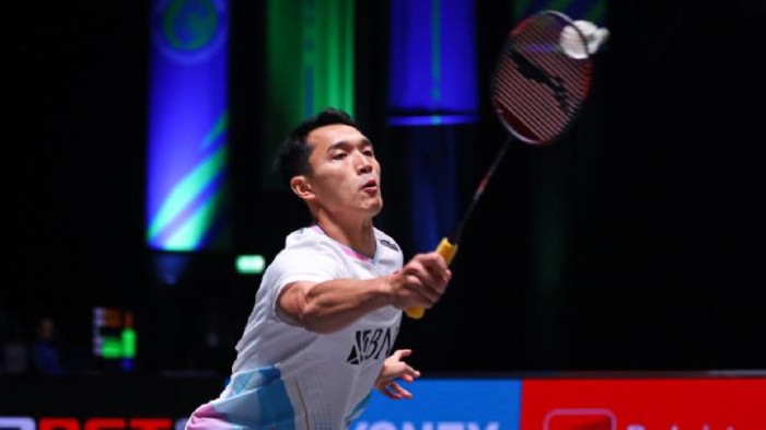 Jonatan menang mudah atas Chou Tien-chen di babak pertama All England 2024 dengan kemenangan 21-4, 21-15. [PP PBSI]