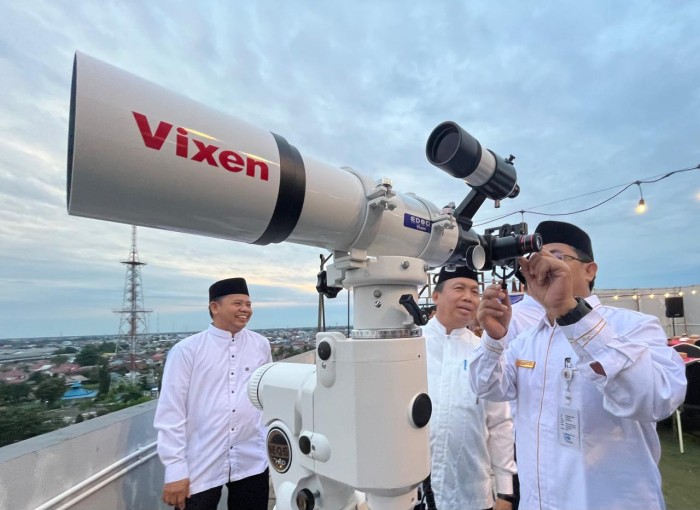 Rukyat digelar Kantor Wilayah Kementerian Agama (Kanwil Kemenag) Kalsel di Rooftop Hotel Zuri Express Banjarmasin, Munggu (10/3/2024) (SuarIndonesia/RW)