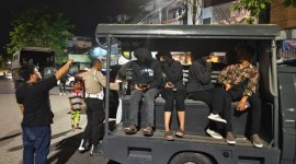 Digaruk Polisi sejumlah pasangan remaja hingga waria di kamar hotel di Banjarmasin, Minggu (24/3/2024) dinihari.. (SuarIndonesia/DO)