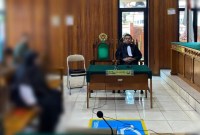 Perkara pelanggaran Pemilu 2024, Kepala Desa (Kades) Bajawit, Kabupaten Hulu Sungai Utara (HSU), Kalsel diganjar vonis empat bulan penjara dan denda Rp 5 juta, Senin (25/3/2024). (SuarIndonesia/ist)