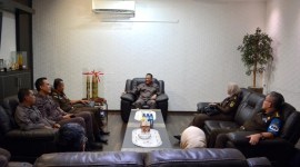 Kepala Kejaksaan Tinggi Kalimantan Selatan (Kajati Kalsel) Dr Mukri SH MH  bersama Tim penilai rapatkan soal perencasnan Zona Integritas (ZI) menuju Wilayah Bebas Korupsi  (WBK)- Wiklayah Birokrasi Bersih Melayani (WBB) pada satuan kerjanya, )SuarIndonesia/Ist)