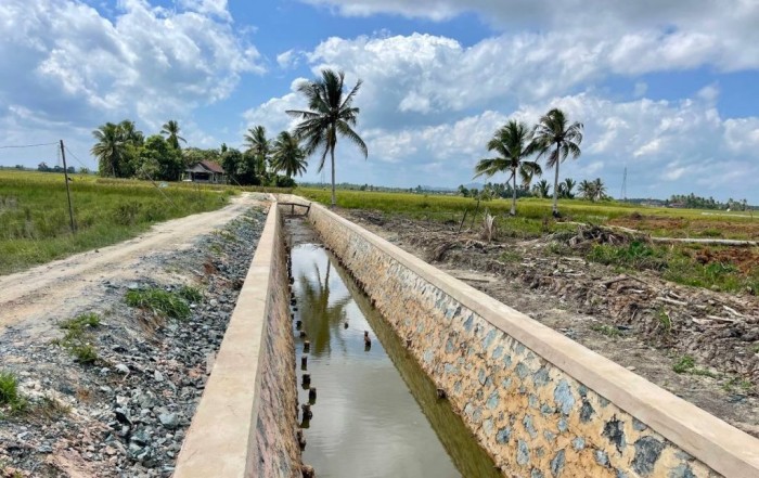 Dinas Pekerjaan Umum dan Penataan Ruang (PUPR) Kalsel, melaksanakan rehabilitasi tiga jaringan irigasi rawa pada tahun ini. Dua di Kabupaten Banjar dan satu di Kabupaten Hulu Sungai Selatan (HSS). (SuarIndonesia/Ist)