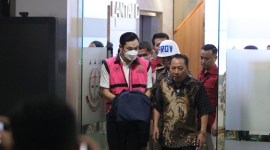 Kejaksaan Agung (Kejagung) langsung menahan suami Sandra Dewi, Harvey Moeis usai ditetapkan sebagai tersangka kasus dugaan korupsi tata niaga komoditas timah wilayah Izin Usaha Pertambangan (IUP) PT Timah Tbk tahun 2015-2022. [Dok. Kejagung]