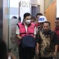 Kejaksaan Agung (Kejagung) langsung menahan suami Sandra Dewi, Harvey Moeis usai ditetapkan sebagai tersangka kasus dugaan korupsi tata niaga komoditas timah wilayah Izin Usaha Pertambangan (IUP) PT Timah Tbk tahun 2015-2022. [Dok. Kejagung]