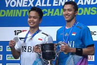 Jonatan Christie juara All England 2024 mengalahkan Anthony Sinisuka Ginting straight game 21-15 dan 21-14 dalam tempo 55 menit. [Sreenshot Youtube @BWF TV]