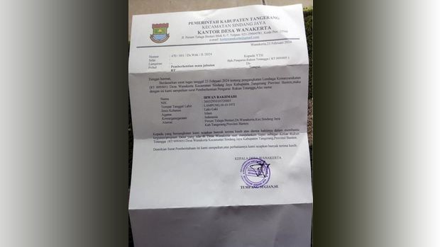 
Kades Wanakerta Tumpang Sugian dikabarkan memecat sejumlah Ketua RT/RW di wilayahnya setelah anaknya kalah dalam Pileg 2024. [Foto: Istimewa]
