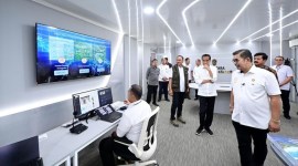 Jokowi tinjau pusat komando (Command Center) IKN. [Foto: Muchlis Jr-Biro Pers Sekretariat Presiden]