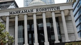 
Amar putusan MK tidak memerintahkan untuk meniadakan parliamentary threshold, tapi menyerahkan kepada pembentuk UU untuk menentukan ambang batas yang rasional. [CNNIndonesia/Andry Novelino]