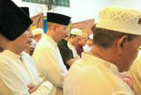 Kepala Kepolisian Daerah Kalimantan Selatan (Kapolda Kalsel), Irjen Pol Winarto, menyampaikan duka mendalam, dan ia sebut bahwa KΗ. Syaifuddin Dzuhri atau Abah Guru Banjar Indah merupakan sosok ulama panutan yang telah banyak memberikan kontribusi bagi kemajuan umat Islam di Kalsel.
